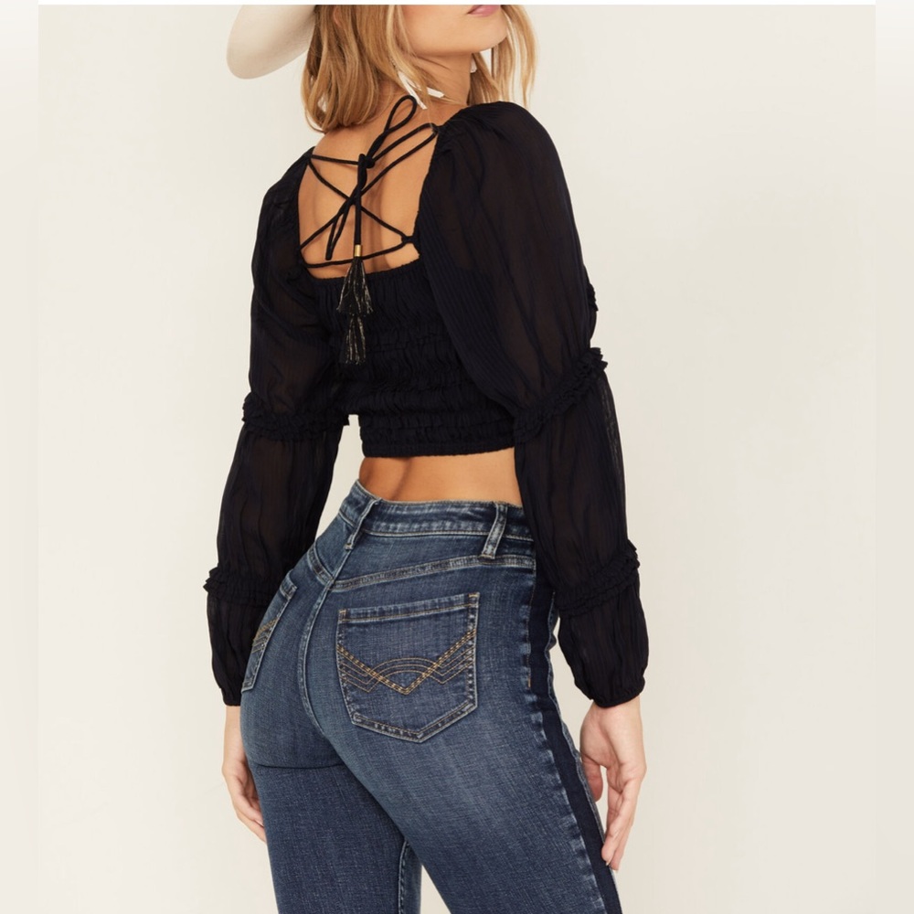 IDYLLWIND WOMEN'S NASH ROMANTIC RUFFLE CROP TOP